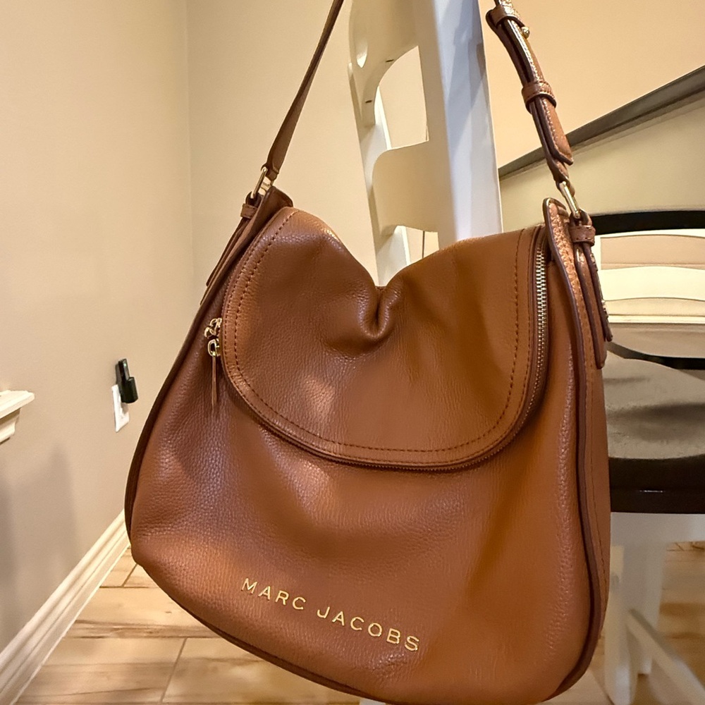 Marc Jacobs Tan Leather Shoulder Bag